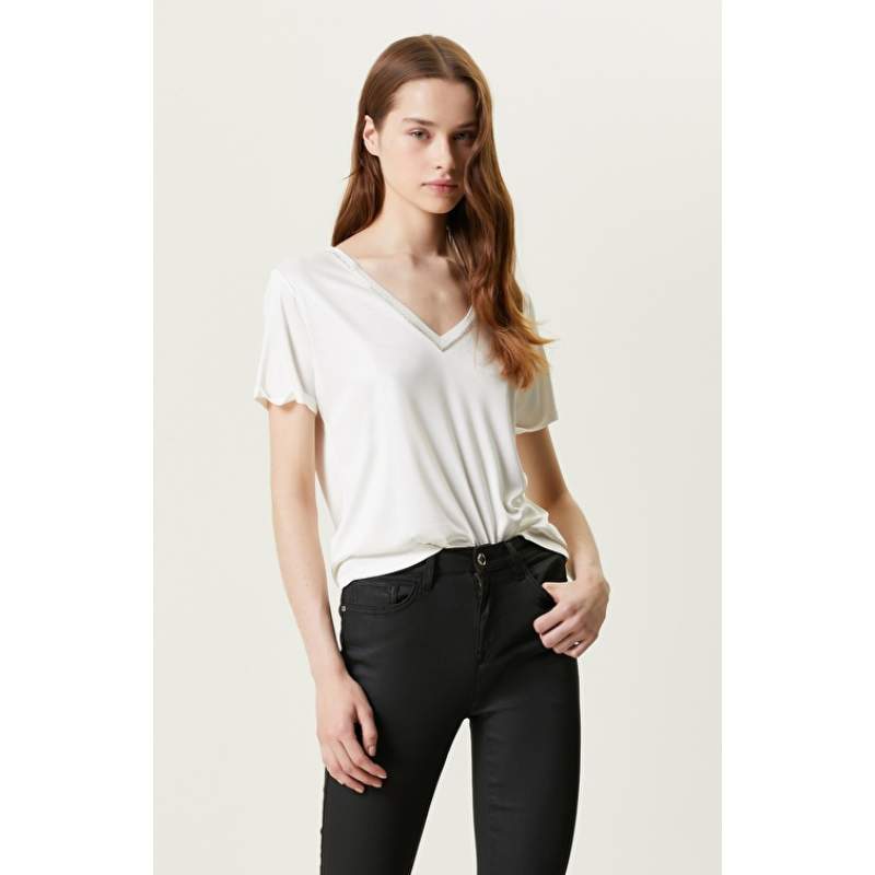 Ecru Short Sleeve V Neck T-shirt Ecru Short Sleeve V Neck T-shirt