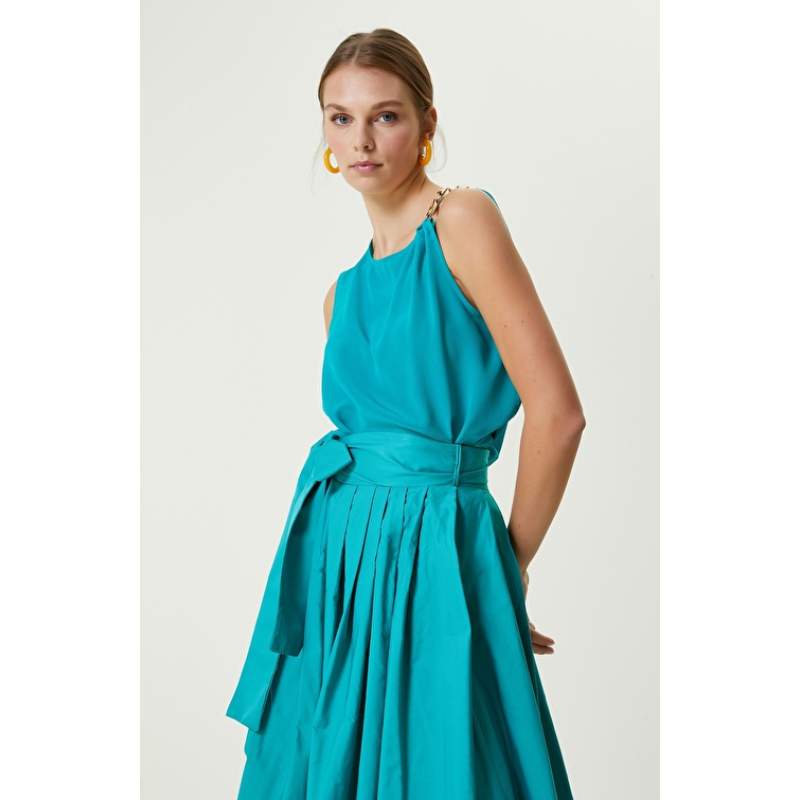 Green Accessory Detailed Silk Blouse Green Accessory Detailed Silk Blouse