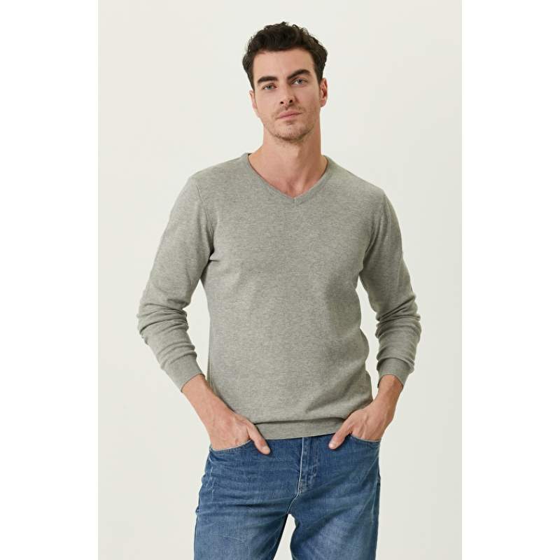 Gray Knitwear