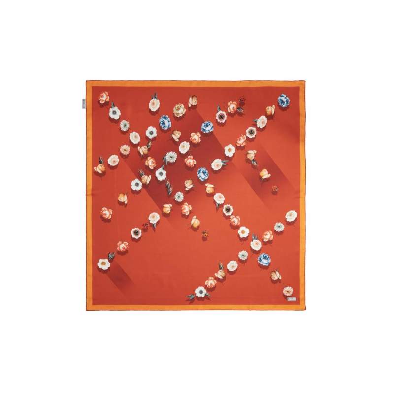 VAKKO FLORAL PATTERNED SILK SCARF