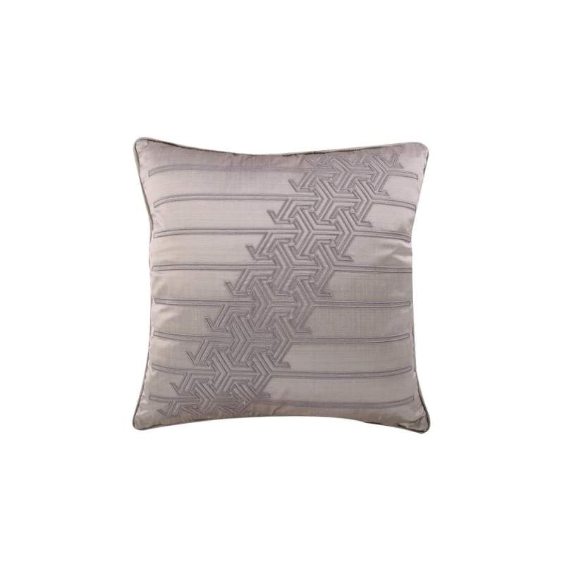 VAKKO MANDALA EMBROIDERED PILLOW