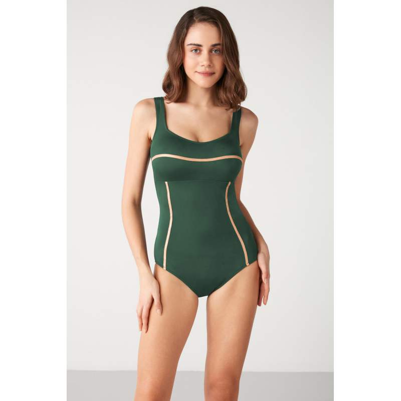 Pleun Shiny Contouring Swimsuit