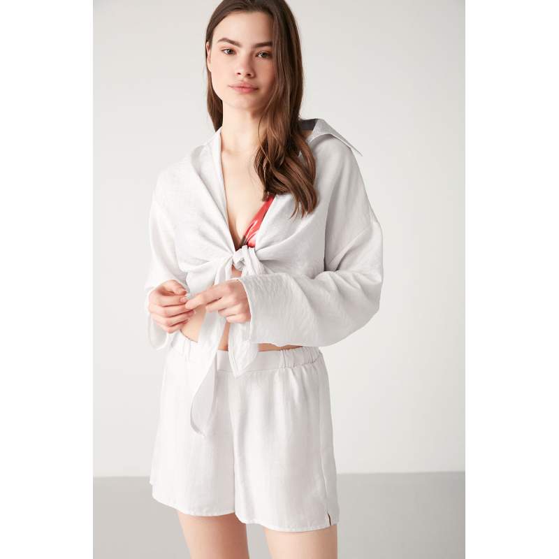 Berry Den Color Elastic Waist Short Shorts