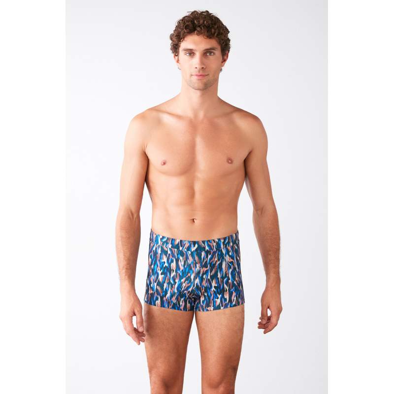 Tura Komondo Pattern Lyc Shorts