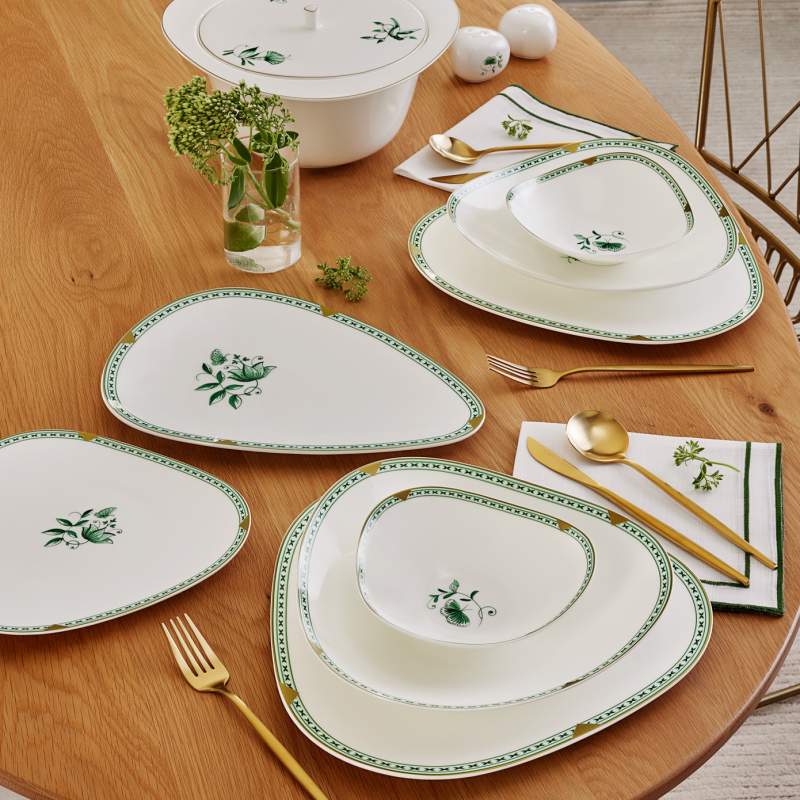 Karaca Fine Pearl Extra Simone 62 Pieces Dinnerware Set for 12 Persons