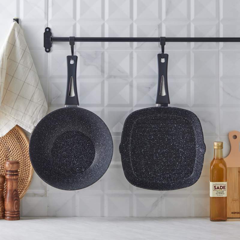 Karaca Defne Bio Granite Wok-Grill Set Black