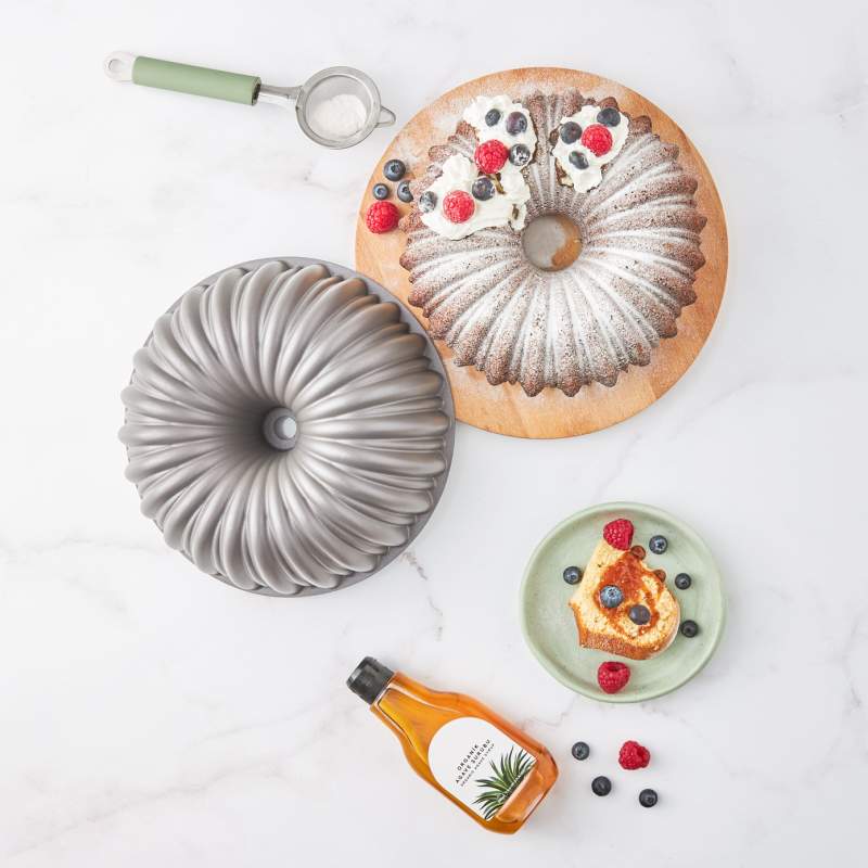 Karaca Cake Pro Sliced Anthracite Casting Cake Mold