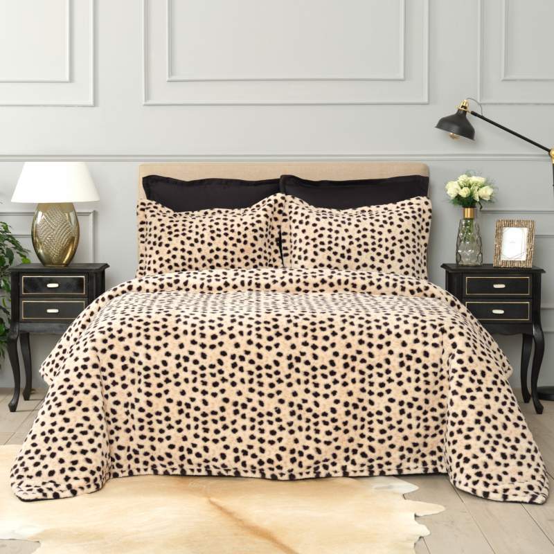 Karaca Home Fluffy Leopard Double Fur Bedspread Karaca Home Fluffy Leopard Double Fur Bedspread