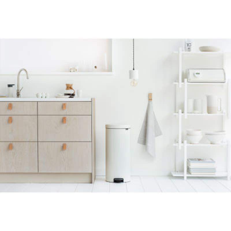 Brabantia Newicon 20 lt White Pedal Trash Bin