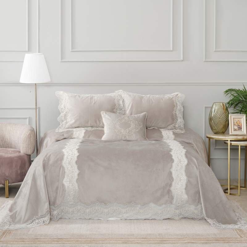 Karaca Home Mathilda 4 Piece Gold French Lace Dowry Cover Set Karaca Home Mathilda 4 Piece Gold French Lace Dowry Cover Set