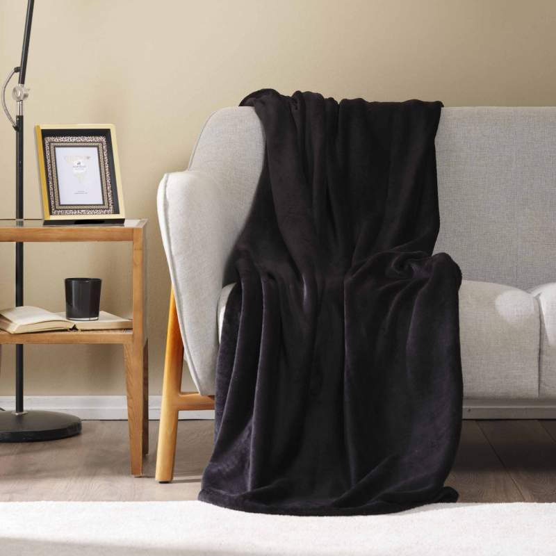 Karaca Home Fiona Black Welsoft Tv Blanket Karaca Home Fiona Black Welsoft Tv Blanket