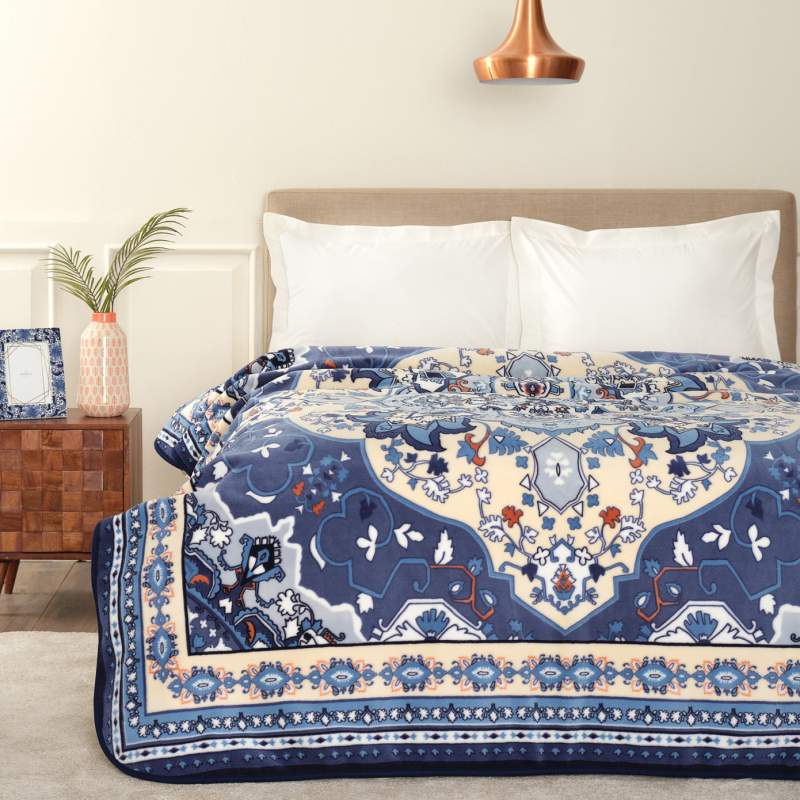 Karaca Home Liona Navy Blue Double Spanish Blanket Karaca Home Liona Navy Blue Double Spanish Blanket