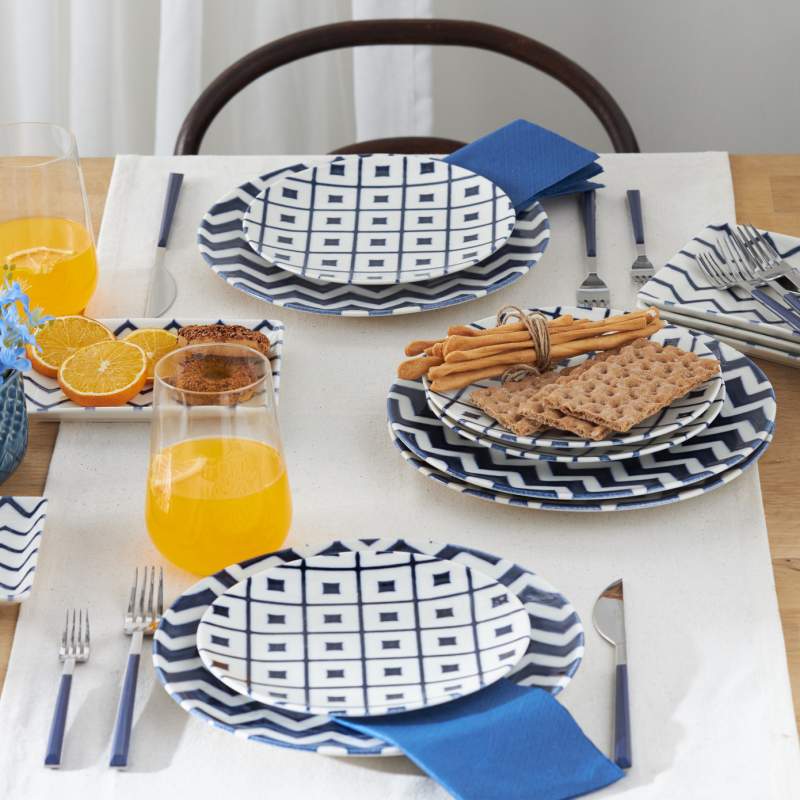 Karaca Bettoni 18 Pieces 6 Person Porcelain Breakfast/Service Set