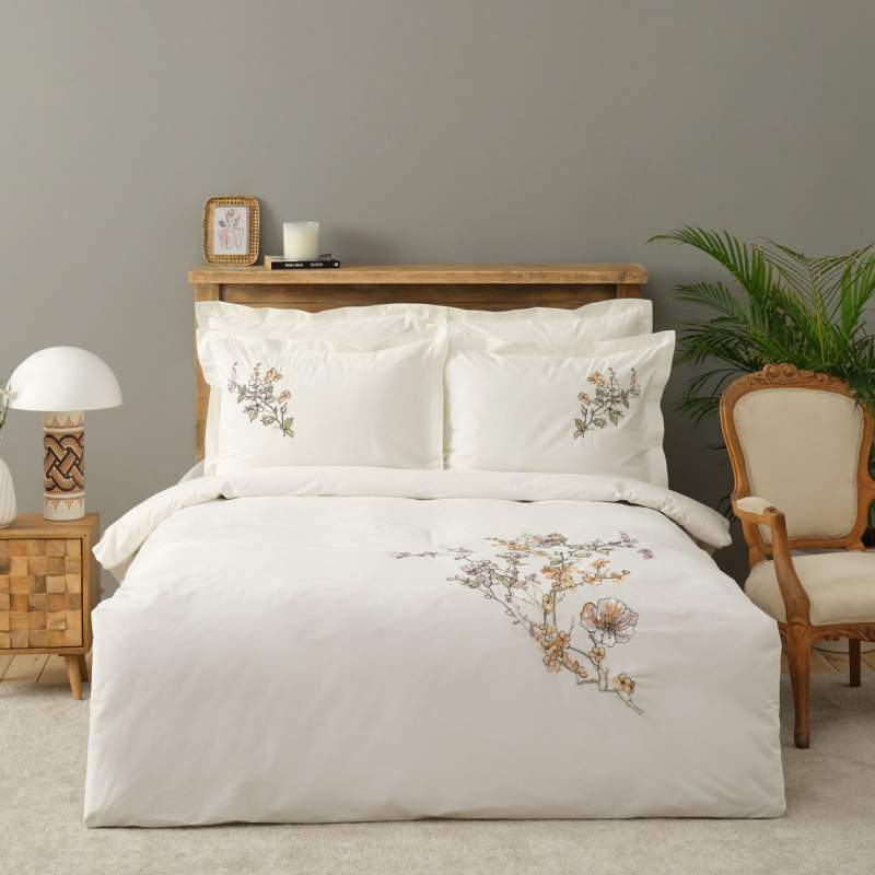Karaca Home Donna White 100% Cotton Double Embroidered Duvet Cover Set Karaca Home Donna White 100% Cotton Double Embroidered Duvet Cover Set