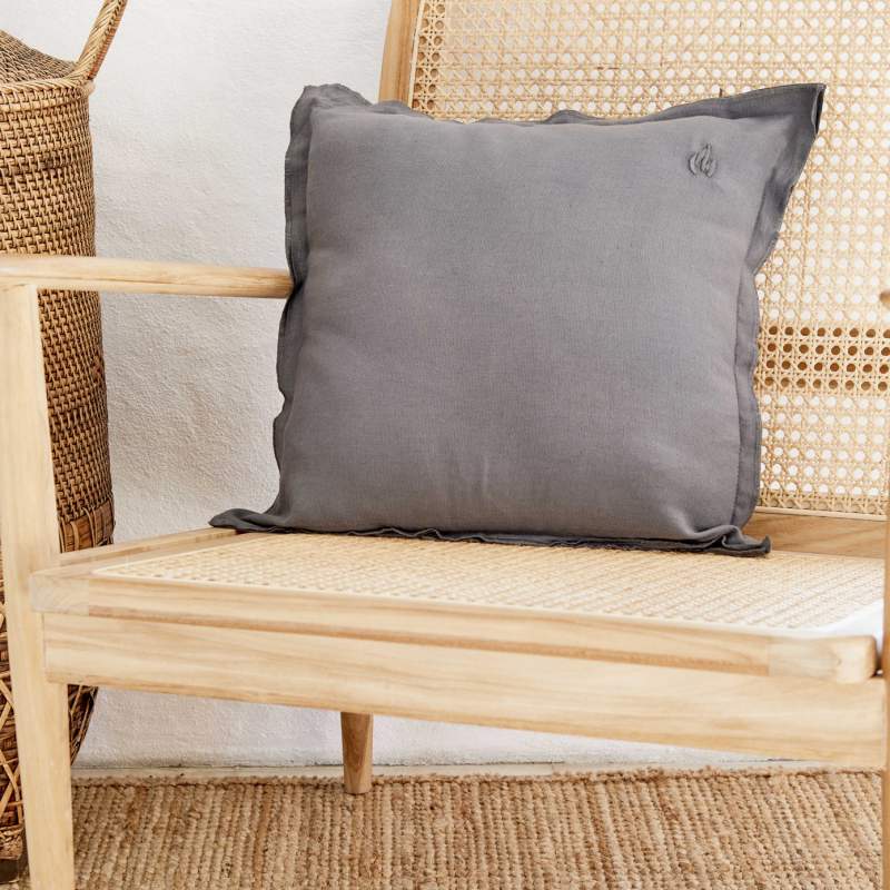 Karaca Home 4 Element Dark Gray Filled Flat Pillow 45x45 cm Karaca Home 4 Element Dark Gray Filled Flat Pillow 45x45 cm