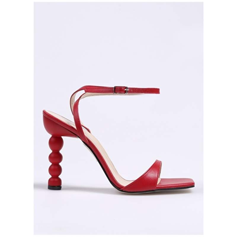 Tvorničke cipele na petu Tvorničke cipele na petu