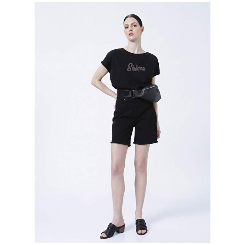 Factory Normal Waist Basic Black Women's Shorts ZELL