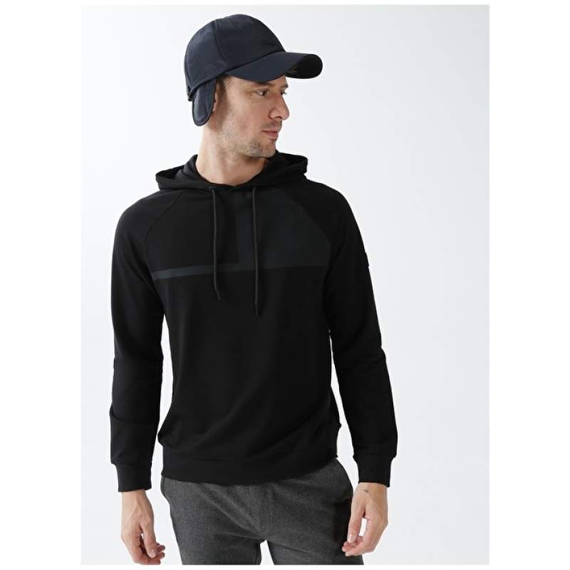 Factory Hooded Collar Solid Black Men's Sweatshirt ELGA