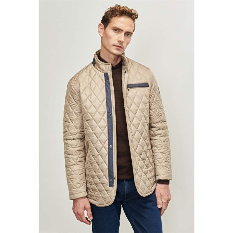 Standard Fit Stand-Up Collar Snaps Filled Patterned Overcoat Standard Fit Stand-Up Collar Snaps Filled Patterned Overcoat