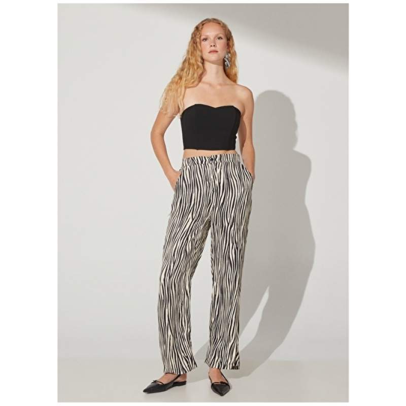 Factory Elastic Waist Wide Fit Black - White Women's Trousers JENES