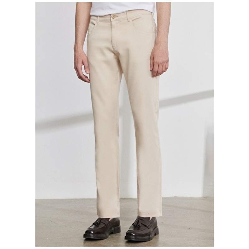 Altınyıldız Classics muške pantalone s normalnim strukom sa manžetom Comfort Fit svijetlobež 4A012320009344