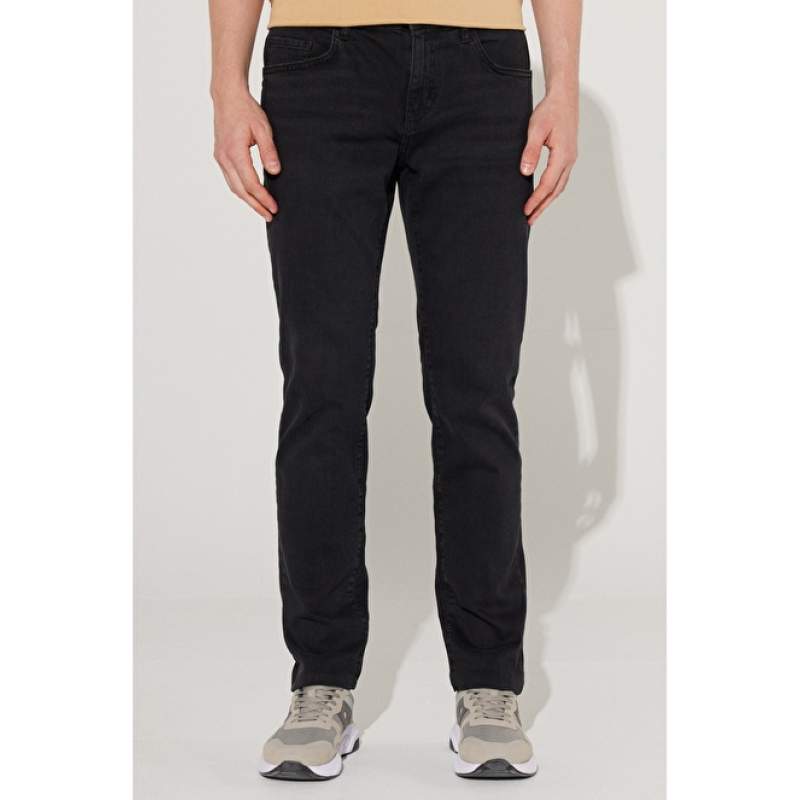 Slim Fit Fleksibilne traperice traperica s 5 džepova