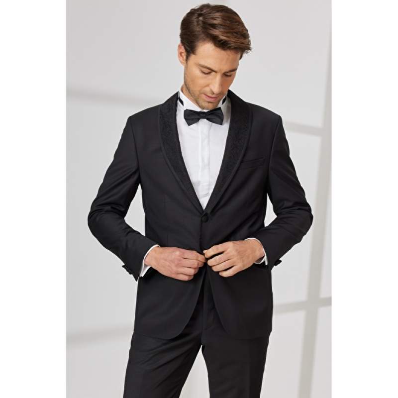 Slim Fit Shawl Collar Wool Tuxedo Suit